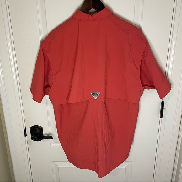 Columbia Men's Vibrant Salmon-Reddish PFG Fishing Button Down Shirt - Picture 5 of 7